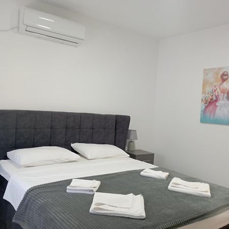 Apartmani Marija Vrdnik Bagian luar foto
