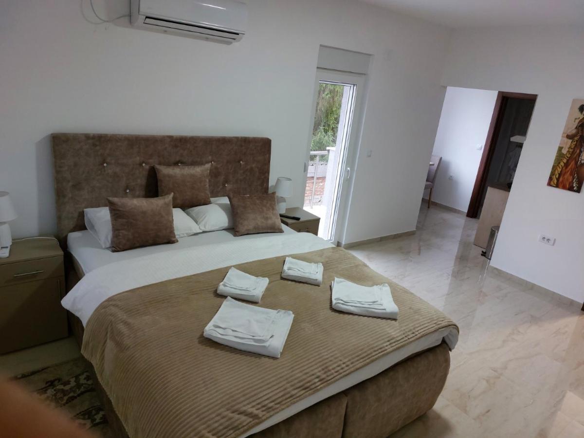 Apartmani Marija Vrdnik Bagian luar foto
