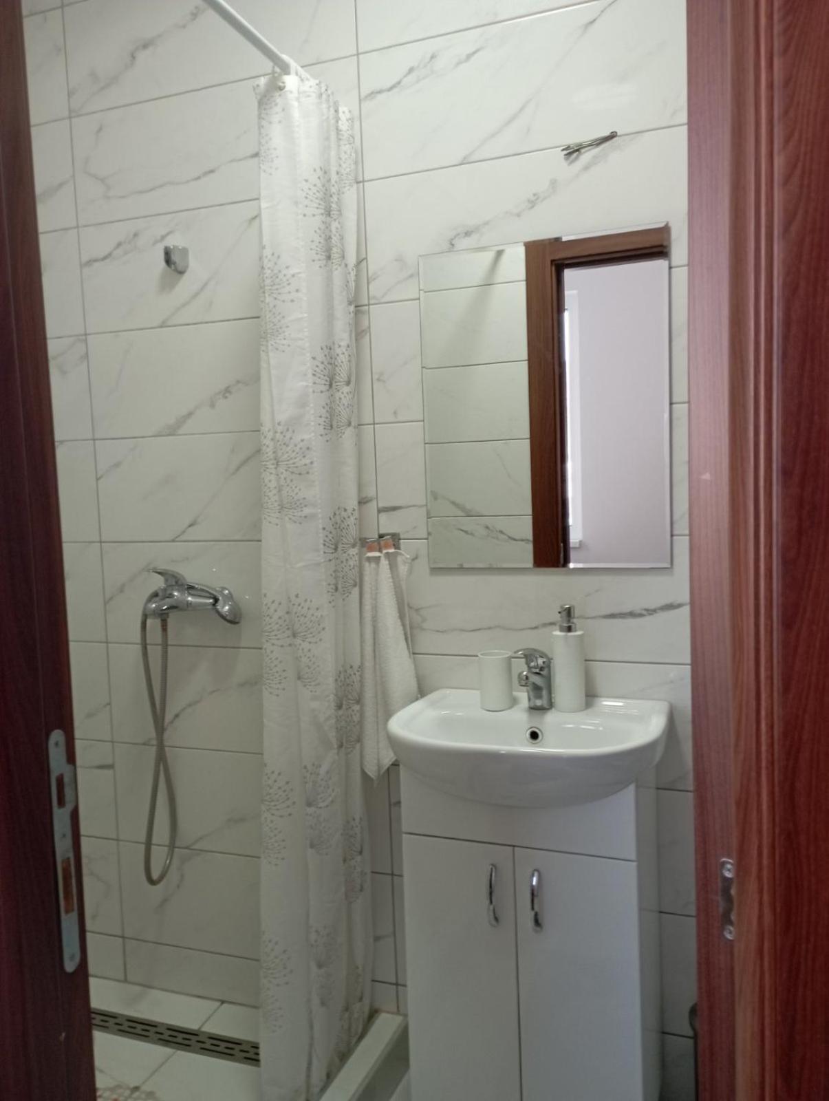 Apartmani Marija Vrdnik Bagian luar foto