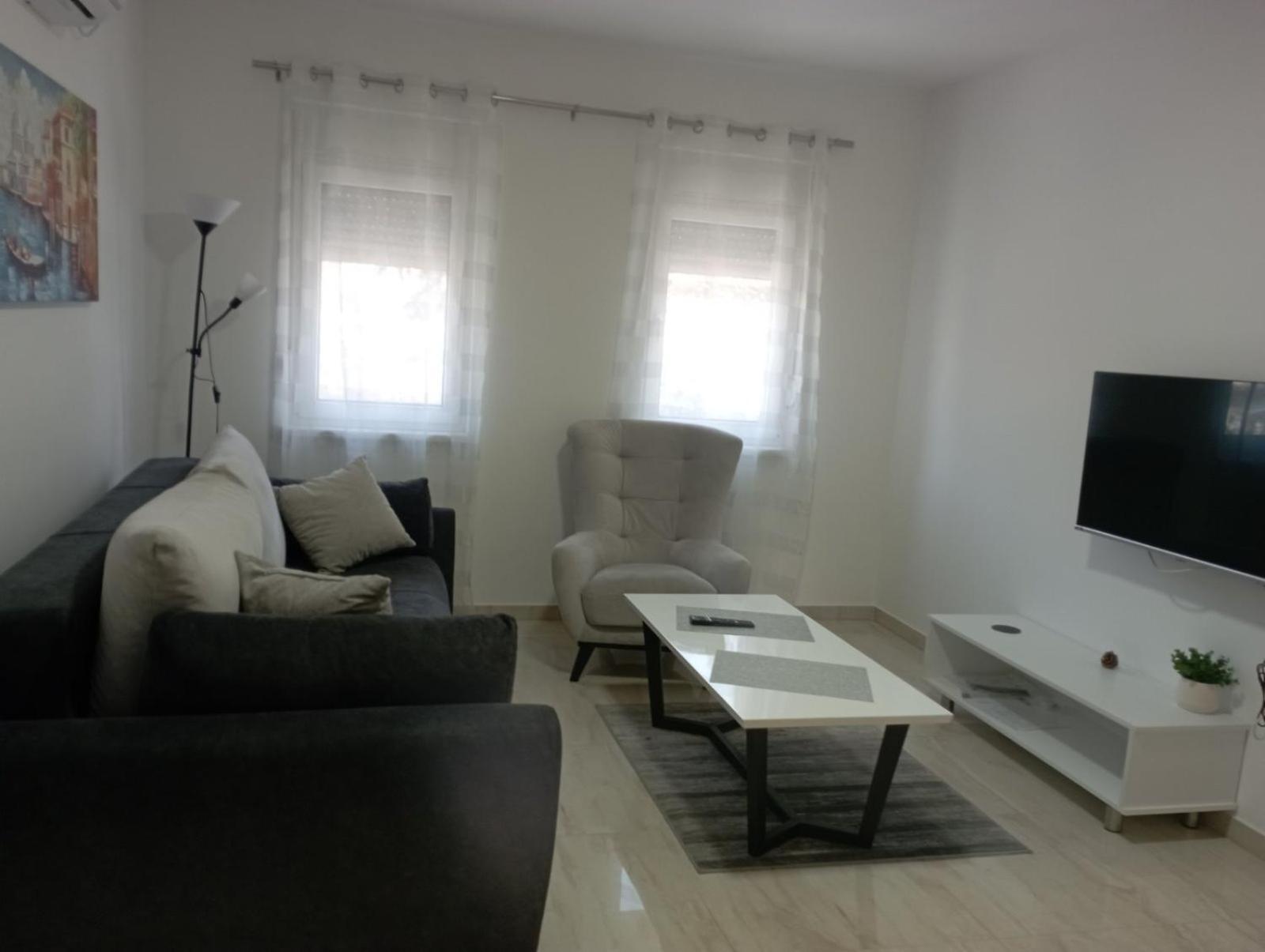 Apartmani Marija Vrdnik Bagian luar foto
