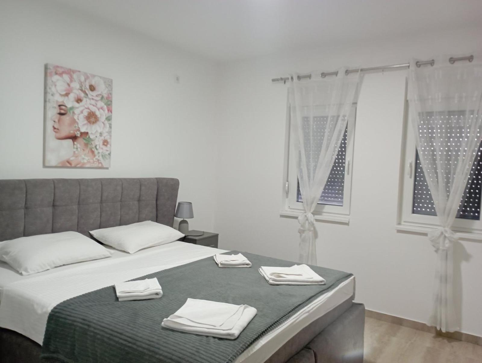Apartmani Marija Vrdnik Bagian luar foto